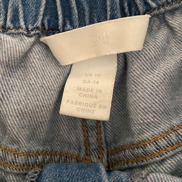 Light Blue Denim Shorts - Picture 4 of 6